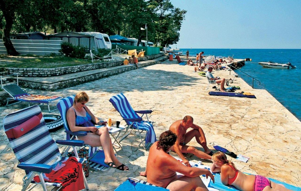 Anamarija Apartments Near The Beach And The Fantastic Adria Sea With Over 10 Small Islands Close By 푼타나 외부 사진