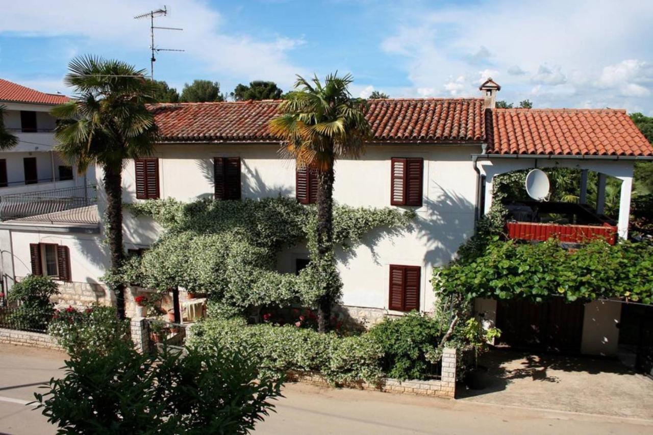Anamarija Apartments Near The Beach And The Fantastic Adria Sea With Over 10 Small Islands Close By 푼타나 외부 사진